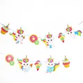 Pancarta de cumpleaños de unicornio y donut con colgantes de helado y pastelitos - Estilo Biberón