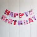 Banderole Happy Birthday rose et violette avec motifs cosmétiques et maquillage - Grande Bannière d'Anniversaire Maquillage