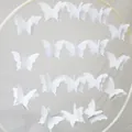 Detailansicht der 3D weißen Papier Schmetterling Girlande für die Partydekoration - Großes Weiß