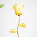 Handgefertigte gelbe Kristallrose mit goldenem Stiel als elegante Wohndekoration - Citrin