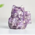 Maneki Neko gelukskat beeldje gemaakt van paarse amethist kristal en heldere hars - Dromerig Paars