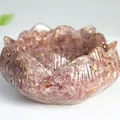 Kristall-Lotus-Schale aus rosa Harz mit Goldfolie für Deko und Heilsteine - Erdbeerquarz