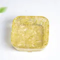 Quadratische gelbe Harzschale mit Naturkristallen für Heimdeko und energetische Reinigung - Zitronengelb