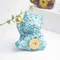 Statuetta gatto della fortuna in resina cristallo azzurro con moneta d'oro e dettagli - Turchese