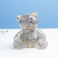 Kristallbär-Figur mit natürlichen Amethyst-Steinen und Goldfolie in klarem Harz - Bunter Fluorit