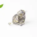 Statuetta di gatto in resina grigia traslucida con scaglie dorate per decorazione scrivania - Labradorite Nera