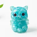 Figurine chat en résine et gravier cristal bleu ciel pour décoration de bureau - Aigue-marine