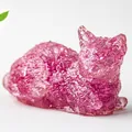 Figura de gato de resina rosa con textura de piedra de cristal natural - Rosa Oscuro