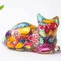 Figura de gato en resina con mosaico de colores para decoración artística de mesa - Concha de Colores