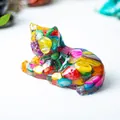 Kattenbeeldje van hars met kleurrijke natuurlijke kristallen voor bureau decoratie - Kleurrijke Schelp