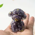 Statuetta di cane teddy in resina e cristallo viola con scaglie dorate per scrivania - Ametista