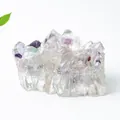 Ornement en résine en forme de cristal violet avec inclusions de pierres naturelles - Fluorite Colorée