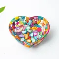 Cuenco de resina en forma de corazón con piedras de cristal natural de colores - Concha de Colores