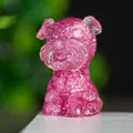Rosa Kristall-Schnauzer-Figur aus Harz mit realistischer Textur für Schreibtisch - Dunkelrosa