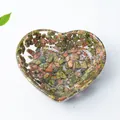Cuenco decorativo de resina con forma de corazón y relleno de cristal unakita natural - Unakita