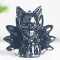 Figura de zorro de nueve colas en resina negra brillante con detalles brillantes a mano - Obsidiana