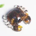 Cangrejo de resina hecho a mano con piedras ojo de tigre para decoración de escritorio - Ojo de tigre