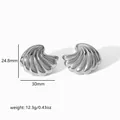 Detailed view of silver scallop shell earrings with dimensions 30mm width and 24.8mm height - Scallop Style (HQ6012-1)