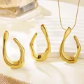 Parure de bijoux dorés minimalistes avec pendentif fluide et boucles d'oreilles - Style de Métal Liquide Organique Fluide (HQ6041-HQ020)