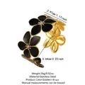 Bracciale rigido in acciaio dorato con fiori in smalto nero stile chic - FYD6209SZ / Nero