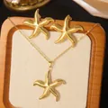 Parure de bijoux étoile de mer dorée avec collier et boucles d'oreilles sur support bois - Style d'Étoile de Mer de l'Océan Texture Relief (FYD6205+FYD6205XL)