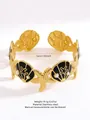Bracciale aperto a stella marina e conchiglia con perle bianche e smalto nero - Nero