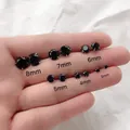 Pendientes de circonita negra minimalistas de 3mm a 8mm con engaste de garra plateado - Talla Extra Grande / Negro