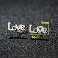Pendientes Love minimalistas de acero plateado con medidas de 10mm por 5mm - Letra LOVE
