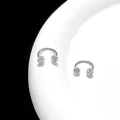 Detalle de pendientes de herradura de acero de titanio con pavé de circonitas brillantes - Pavé de strass de doble extremo / 3mm (1 Pieza) / Plateado