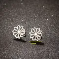 Pendientes de flor de 12mm en acero inoxidable plateado con diseño de pétalos huecos - 12mm / Estilo de Pétalos Calados Radiales (Estilo 3)