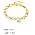 Detail van een 18K vergulde schakelarmband met afmetingen 18+5cm en breedte van 0,7cm - Ronde Cubaanse Armband (XKB0061) / Goud