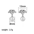 Detailansicht der silbernen Knotenohrringe mit 8mm Perlen und Maßangaben in Millimetern - Kette Perle Ohrstecker / Stahlfarben