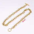 8mm goldene Edelstahl-O-Halskette mit einem klassischen OT-Knebelverschluss-Design - Kurzer Stil / 18K-Gold