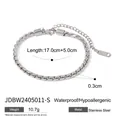 Detail einer 3 mm silbernen Edelstahlkette mit Karabinerverschluss und Verlängerung - Armband / Stahlfarben