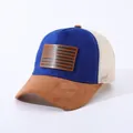 Cappellino trucker in camoscio marrone e blu con patch bandiera USA e rete - Blu Reale E Cachi