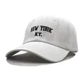 Retro white cotton baseball cap with black NEW YORK embroidery and curved brim - Adjustable / White