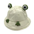 Cappello beige a secchiello stile rana con occhi 3D e ricamo a zampa verde - 56-58cm / Bianco latte