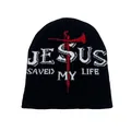 Berretto in maglia nera con scritta Jesus Saved My Life bianca e jacquard a croce rossa - Taglia unica / Nero