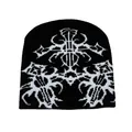 Berretto in maglia nera alla moda con motivo a croce gotica bianca per l'inverno - Taglia unica / Nero & Bianco
