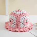 Cappello a secchiello rosa e bianco fatto a mano all'uncinetto con fiori e ciliegie - 56-59cm / Ciliegia Rosa
