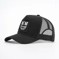 Atmungsaktive schwarze Mesh Trucker Cap mit Graffiti-Lächeln-Stickerei und Schirm - Verstellbar / Schwarz