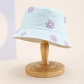 Hellblauer Fischerhut für Kinder mit lila lächelnden Blumen für Sonnenschutz - Kinder 54cm / Blume Hellblau