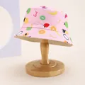 Chapeau bob rose pour enfants avec imprimés fraises et fruits sur support - Enfants 54cm / Rose Pomme