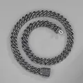 Dettaglio catena cubana nera con strass incastonati e chiusura a cassetta di lusso - 20cm / Argento Nero