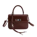 Dunkelbraune PU-Leder Handtasche mit Griff und silbernem Rechteckschloss im Vintage-Stil - 18*6*12 / Mit Anhänger / Braun