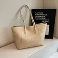 Bolso tote beige crema minimalista con logo Fashion Trend y textura de cuero vintage - Blanco Roto / Talla única