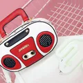 Retro-Handtasche im Boombox-Stil in Weiß und Rot mit goldenen Nietendetails - Weiß