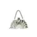 Bolso de noche con forma de concha plateada con asa de perlas y correa de cadena - Plateado (Con Cuentas)