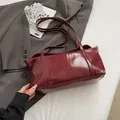 Minimalist burgundy oil wax leather tote bag with flap closure and GLEARDK embossed logo - No Pendant Basic Style / Burgundy