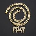 Collana cubana dorata con pendente Pilot con corona e cristalli in stile hip hop chic - Collana a Maglie Cubane con Pendente / Oro